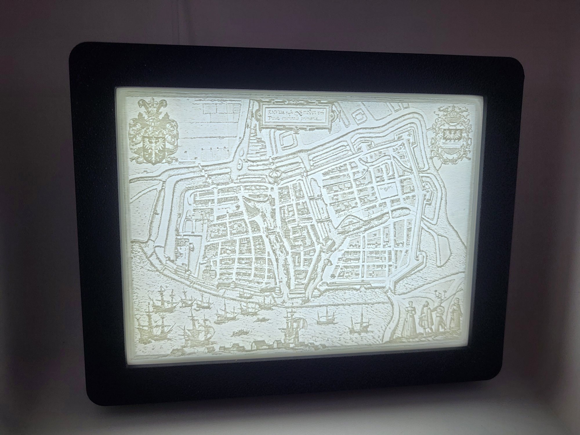 Emden Lithophane – beleuchtet
